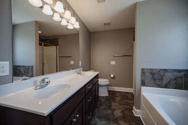 1125 Cascade Falls Dr, Murfreesboro, TN 37129