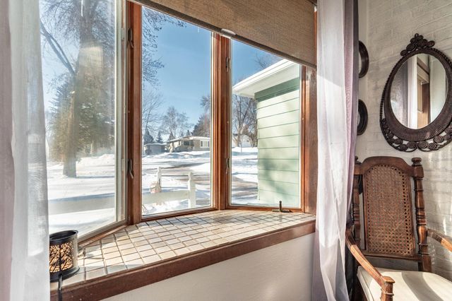 526 W Douglas Avenue, Fergus Falls, MN 56537