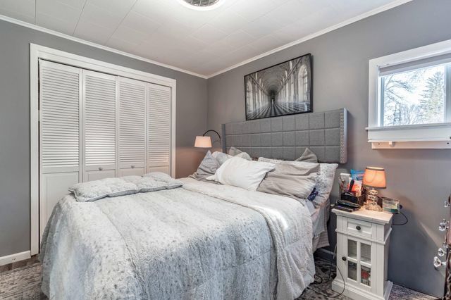 526 W Douglas Avenue, Fergus Falls, MN 56537