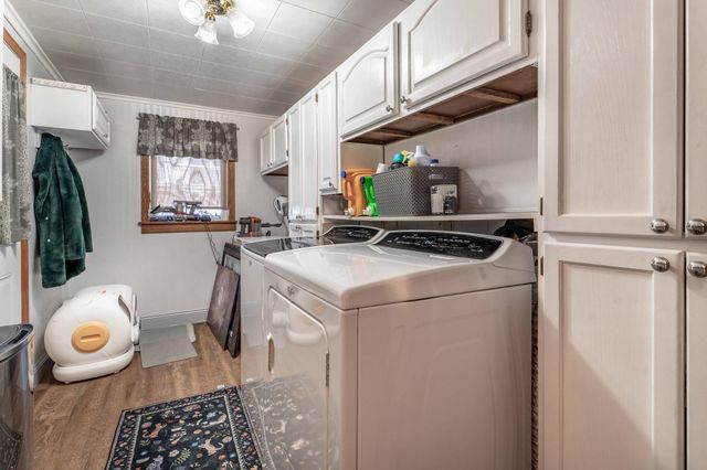 526 W Douglas Avenue, Fergus Falls, MN 56537