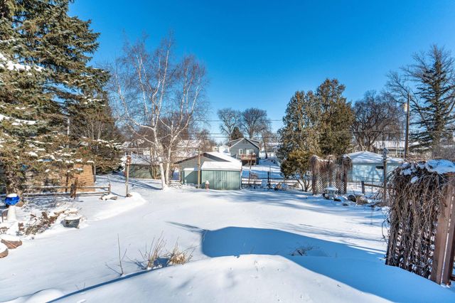 526 W Douglas Avenue, Fergus Falls, MN 56537