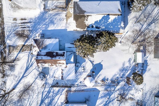 526 W Douglas Avenue, Fergus Falls, MN 56537