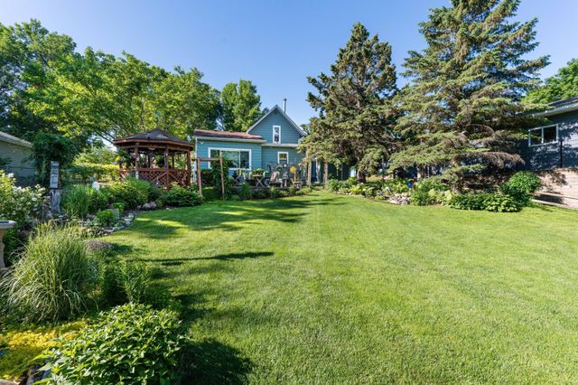 526 W Douglas Avenue, Fergus Falls, MN 56537