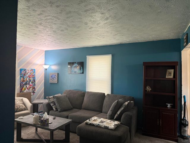 6537 CHARLES Street, Omaha, NE 68132