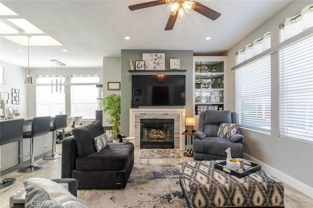 11 Oxford Way, Northridge, CA 91324