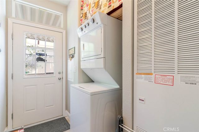 11 Oxford Way, Northridge, CA 91324