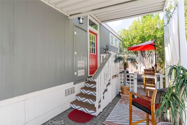 11 Oxford Way, Northridge, CA 91324