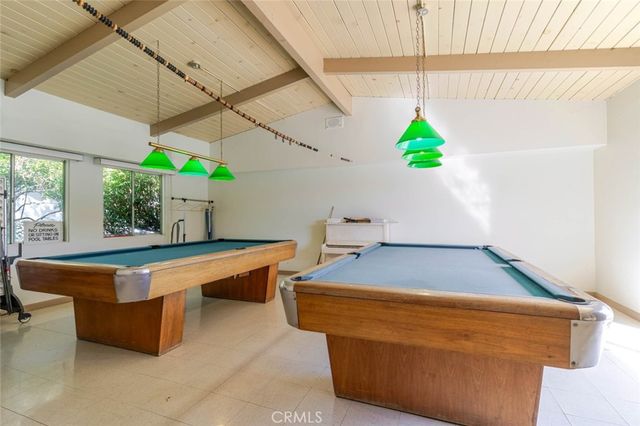 11 Oxford Way, Northridge, CA 91324