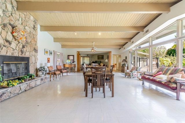 11 Oxford Way, Northridge, CA 91324
