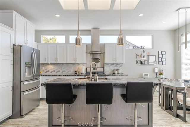 11 Oxford Way, Northridge, CA 91324