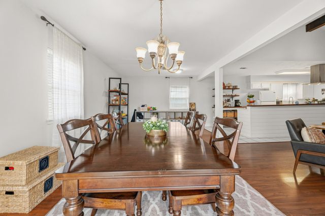 2104 Rose Road, Pearland, TX 77581