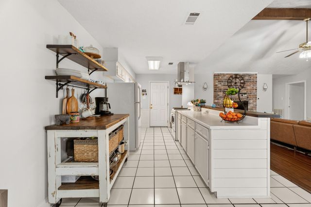 2104 Rose Road, Pearland, TX 77581