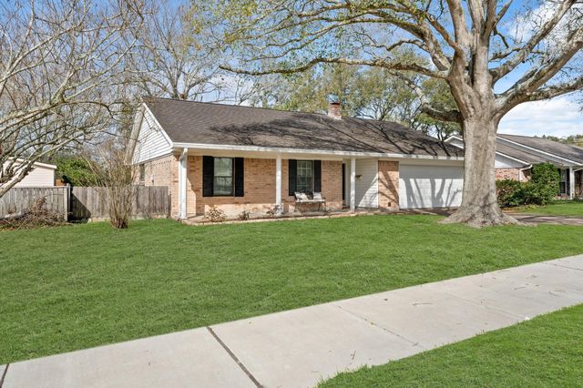 2104 Rose Road, Pearland, TX 77581