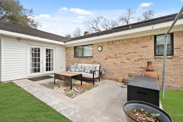 2104 Rose Road, Pearland, TX 77581