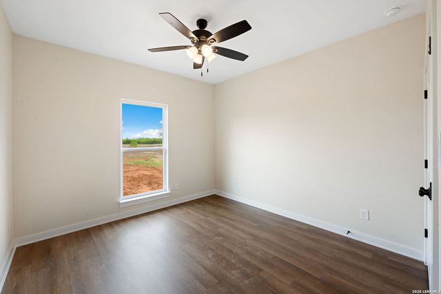 7319 Tiff Nicole Ln, Von Ormy, TX 78073