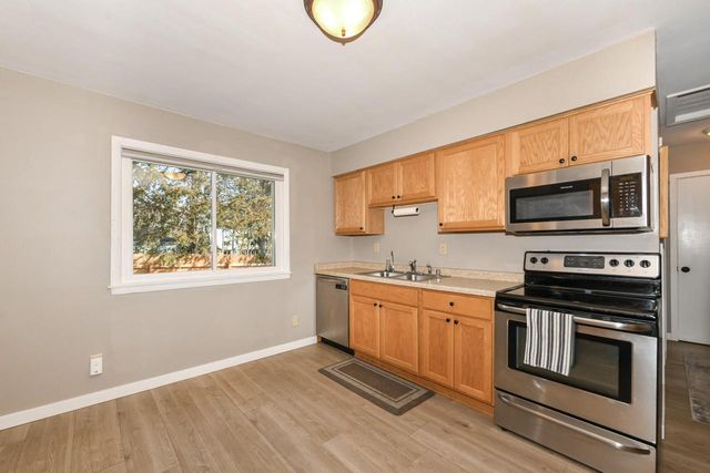 26314 Fries LANE, Waterford, WI 53185