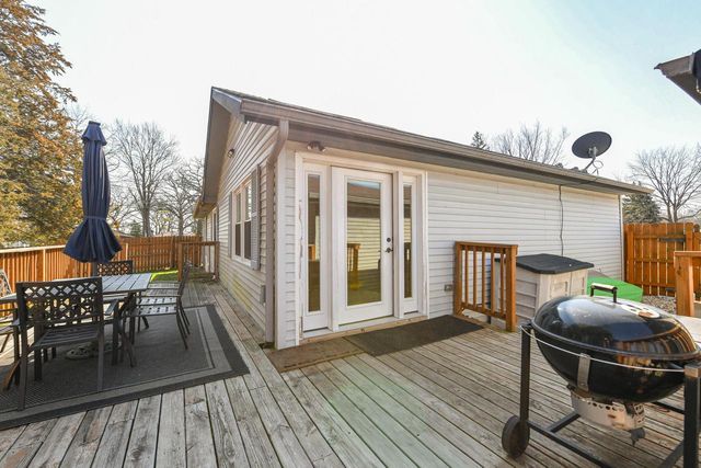 26314 Fries LANE, Waterford, WI 53185