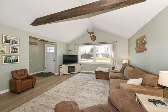 26314 Fries LANE, Waterford, WI 53185