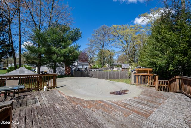 48 Wilshire Drive, Colonie, NY 12205