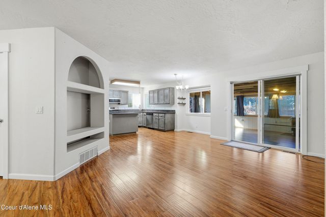 6309 N Pinegrove DR, Coeur D'alene, ID 83815