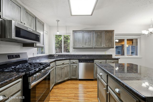 6309 N Pinegrove DR, Coeur D'alene, ID 83815