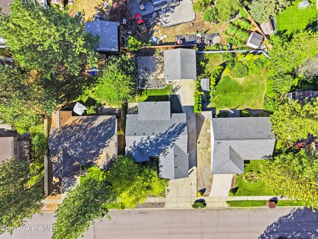 6309 N Pinegrove DR, Coeur D'alene, ID 83815