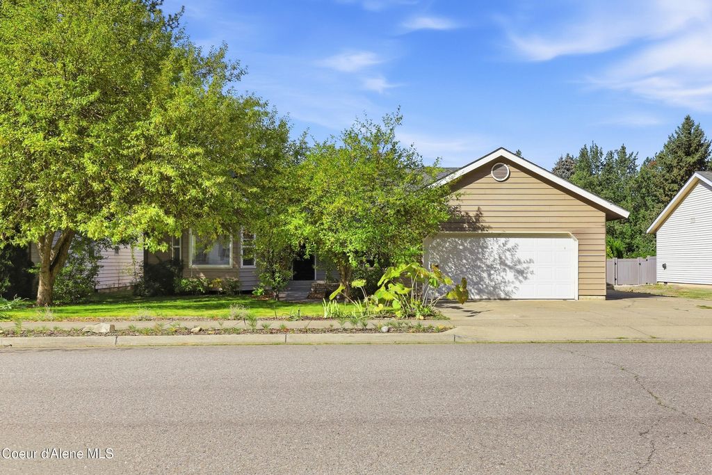 6309 N Pinegrove DR, Coeur d'Alene, ID 83815 photo 3