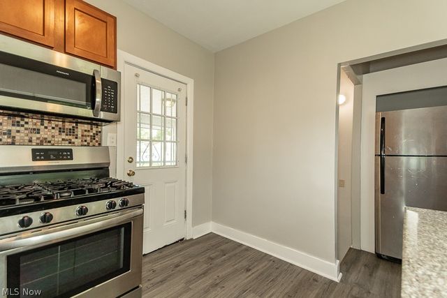 170 E 316th Street, Willowick, OH 44095