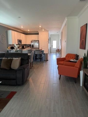 797 SE Bloomfield Rd, Port St. Lucie, FL 34984