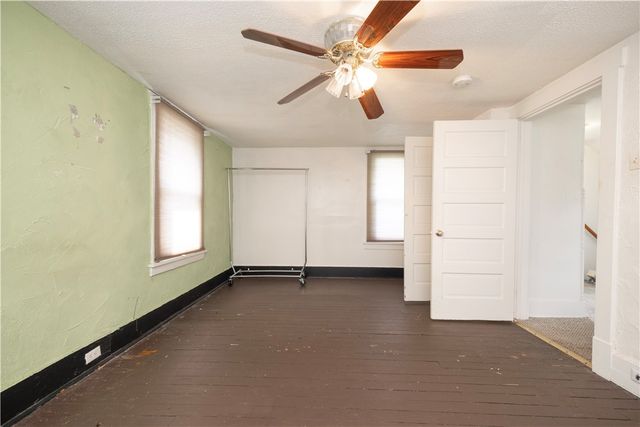 308 Wykes St, Aliquippa, PA 15001
