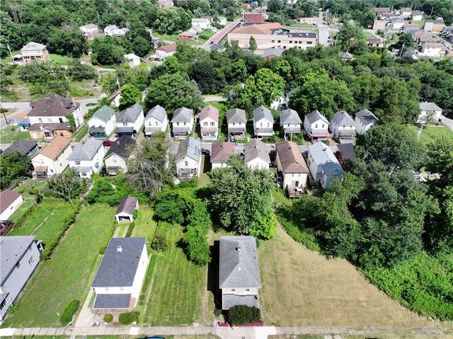 308 Wykes St, Aliquippa, PA 15001