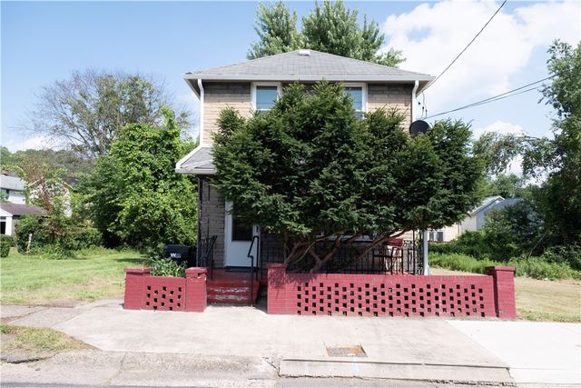 308 Wykes St, Aliquippa, PA 15001