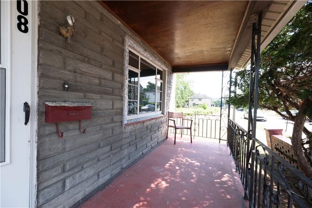 308 Wykes St, Aliquippa, PA 15001