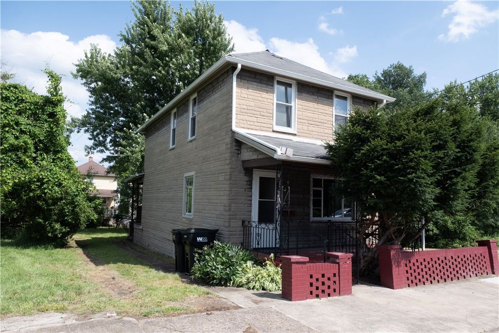308 Wykes St, Aliquippa, PA 15001