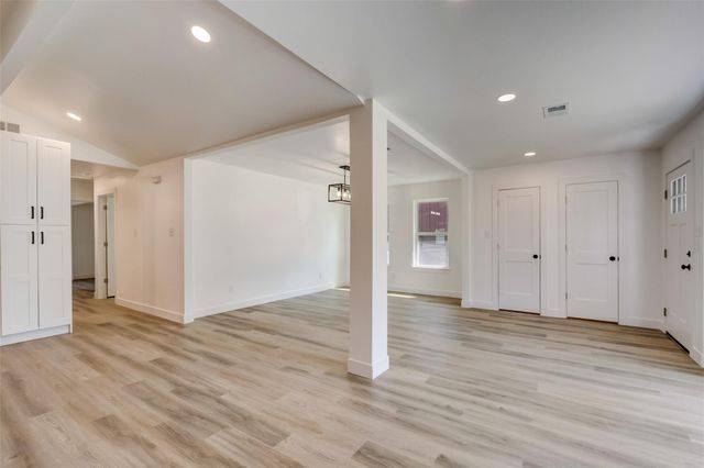 315 Cypress Street, Alvin, TX 77511