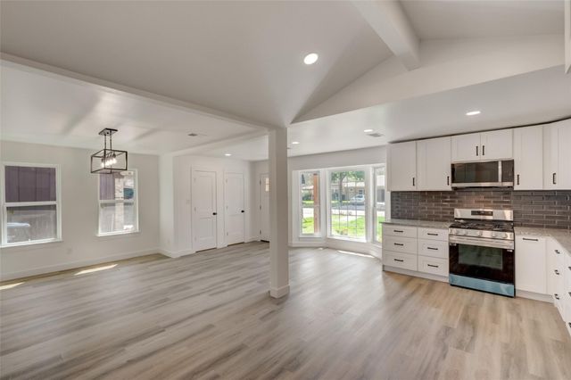 315 Cypress Street, Alvin, TX 77511