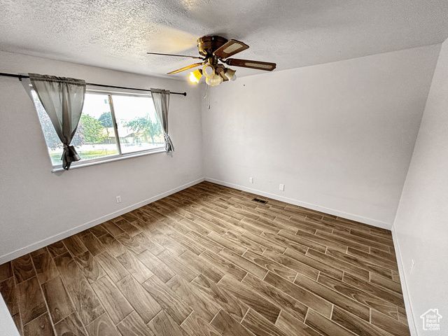 2270 W 5500 S, Roy, UT 84067