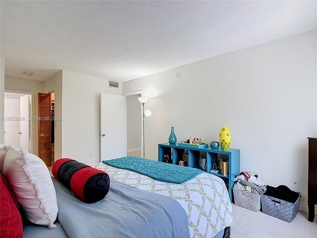 7722 Camino Real E304, Miami, FL 33143