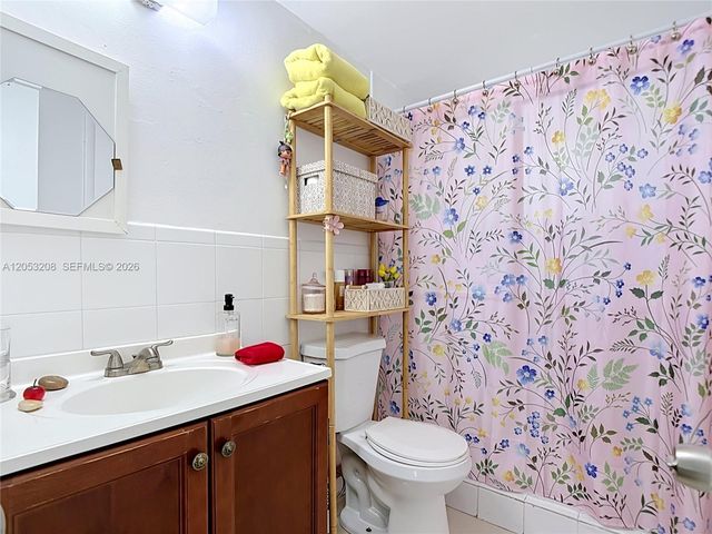 7722 Camino Real E304, Miami, FL 33143