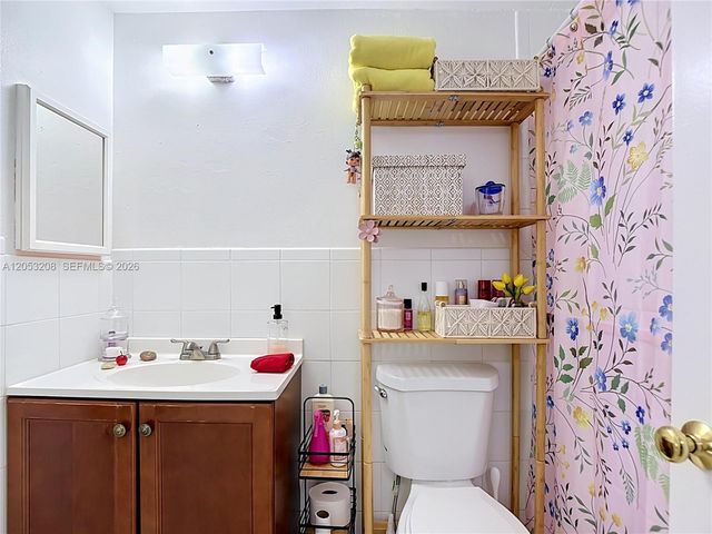 7722 Camino Real E304, Miami, FL 33143