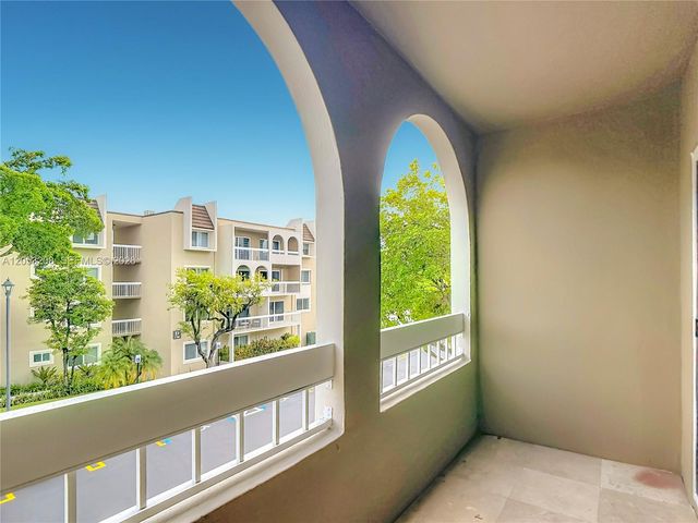 7722 Camino Real E304, Miami, FL 33143