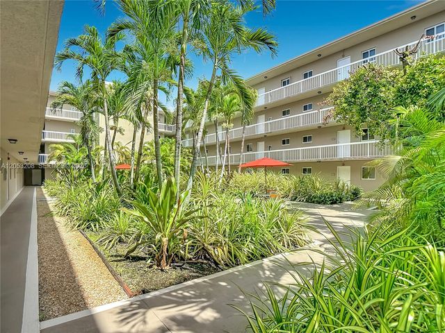 7722 Camino Real E304, Miami, FL 33143