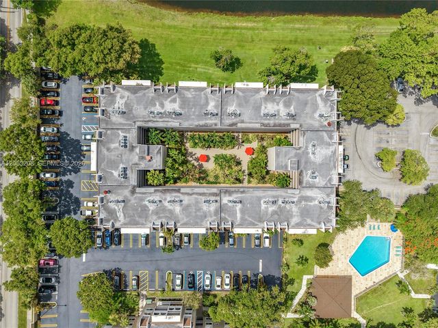 7722 Camino Real E304, Miami, FL 33143