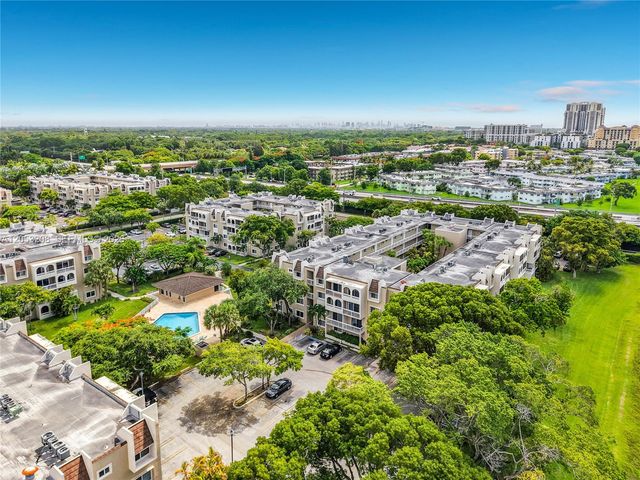 7722 Camino Real E304, Miami, FL 33143