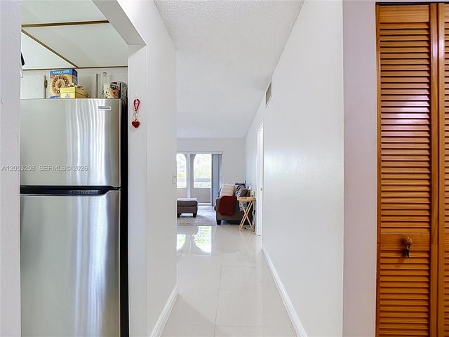 7722 Camino Real E304, Miami, FL 33143