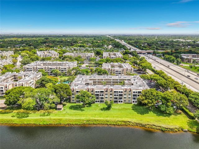 7722 Camino Real E304, Miami, FL 33143