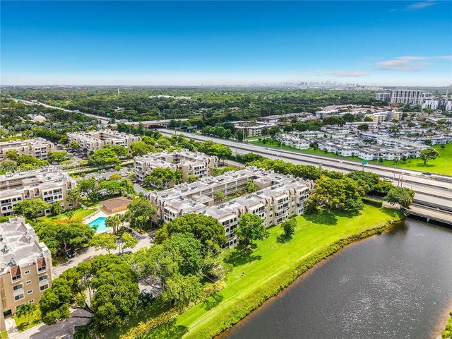 7722 Camino Real E304, Miami, FL 33143