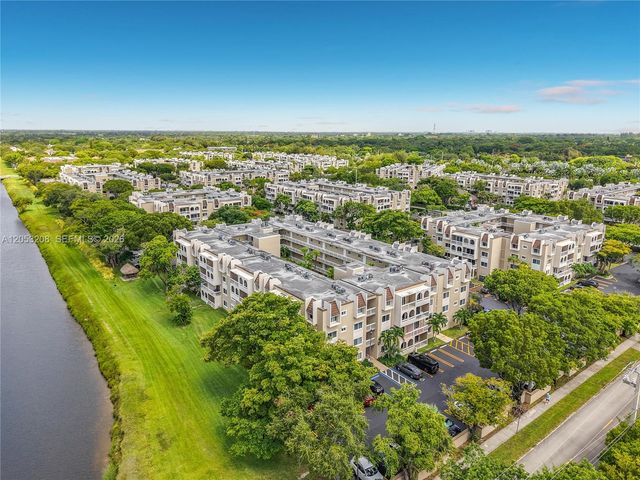 7722 Camino Real E304, Miami, FL 33143