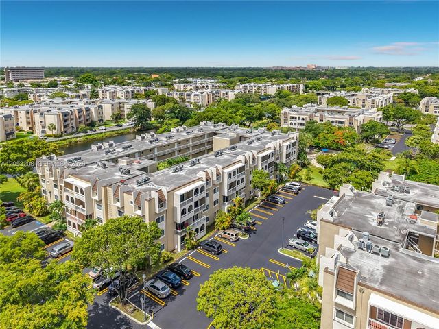 7722 Camino Real E304, Miami, FL 33143