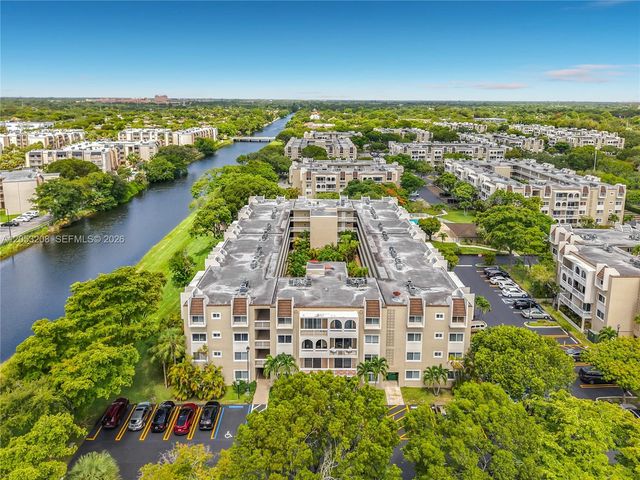 7722 Camino Real E304, Miami, FL 33143